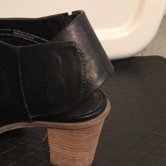 Open toe boots - Picture 3 of 4